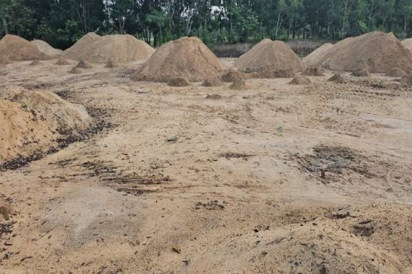 முல்லைத்தீவில் மணல் அகழ்வில் இடம்பெறும் ஊழல் - முன்வைக்கப்பட்டுள்ள குற்றச்சாட்டு | Sand Mining Permitted In Mullaitivu District