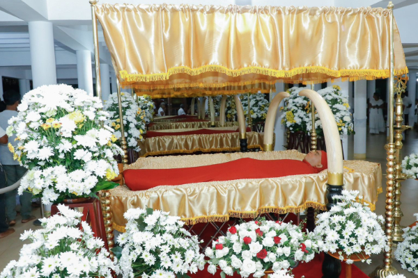 கேபிள் கார் விபத்தில் உயிரிழந்த பிக்குகளுக்கு சஜித் அஞ்சலி | Sajith Tribute Monks Died In Cable Car Accident