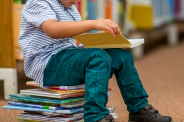 படிக்கவில்லை என்பதால் குழந்தைகள் கொன்ற தந்தை; மனைவிக்கு காத்திருந்த அதிர்ச்சி