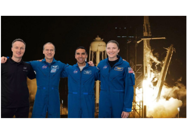 சர்வதேச விண்வெளி நிலையத்திற்கு மேலும் 4 விண்வெளி வீரர்கள் பயணம் | World