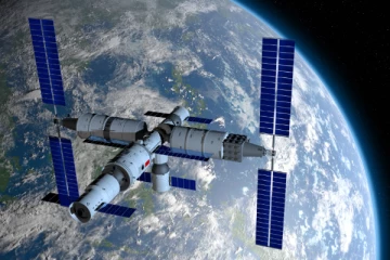 சீன விண்வெளி வீரர்கள் பூமி திரும்புவதில் தடை