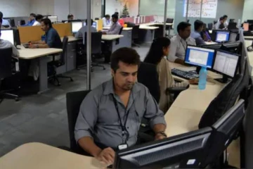 இனி அலுவலகங்களில் வேலை நேரம் 10 மணி நேரமாக உயர்வு- அரசின் புதிய உத்தரவு