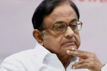 ‘‘ஓபிஎஸ்-ஈபிஎஸ் பேச்சை கேட்டால் சிரிப்புதான் வருகிறது’’ : கிண்டல் செய்யும் சிதம்பரம்