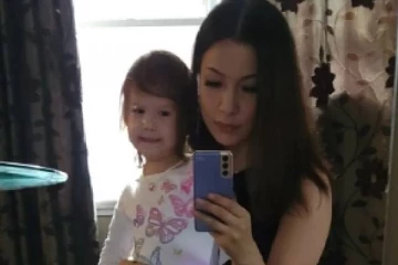 கனடாவில் வாடகைக்கு வீடு தேடிய இளம் தாயாருக்கு ஏற்பட்ட அவமானம்