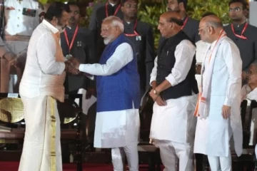 'எனக்கு வேண்டாம்' - பதவியேற்ற முதல் நாளே பாஜகவுக்கு அதிர்ச்சி கொடுத்த சுரேஷ் கோபி?