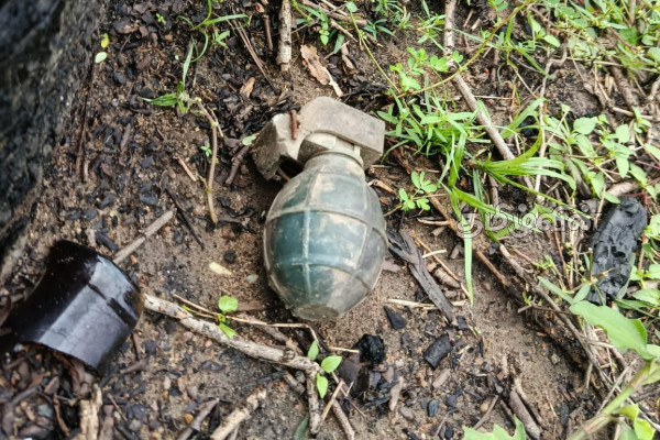 அம்பாறையில் வெற்றுக் காணியில் இருந்து கைக்குண்டு மீட்பு | Hand Grenade Recovered In Ampara