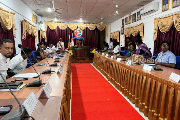 வவுனியா மாநகரசபையின் குழுநிலை விவாதம்!ஊடகங்களுக்கு மட்டுப்பாடு | Vavuniya Committee Debate Media Restrictions