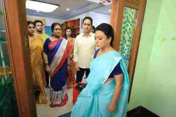 கோபியுடன் வீட்டைவிட்டு வெளியே செல்லும் ஈஸ்வரி, குடும்பத்தினர் செய்த விஷயம்- பாக்கியலட்சுமி சீரியல் அதிரடி புரொமோ