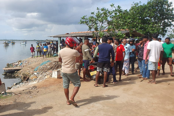 குருநகர் கடலில் சடலமாக மீட்கப்பட்ட சிறுவன் | Boy Found Dead In Kurunagar Sea குருநகர் கடலில் சடலமாக மீட்கப்பட்ட சிறுவன் | Boy Found Dead In Kurunagar Sea