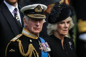 மன்னர் மூன்றாம் சார்லஸின் முடிசூட்டு விழா திகதி வெளியீடு: பிரித்தானிய வங்கிகளுக்கு முக்கிய அறிவிப்பு