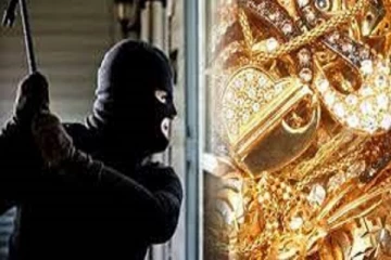 வவுனியாவில் பொலிஸாரென அடையாளம் காண்பித்து தங்க நகைகள் கொள்ளை