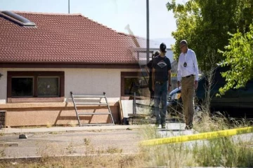 அமெரிக்காவில் அழுகிய நிலையில் உடல்கள் மீட்பு:அதிர்ச்சியில் மக்கள்