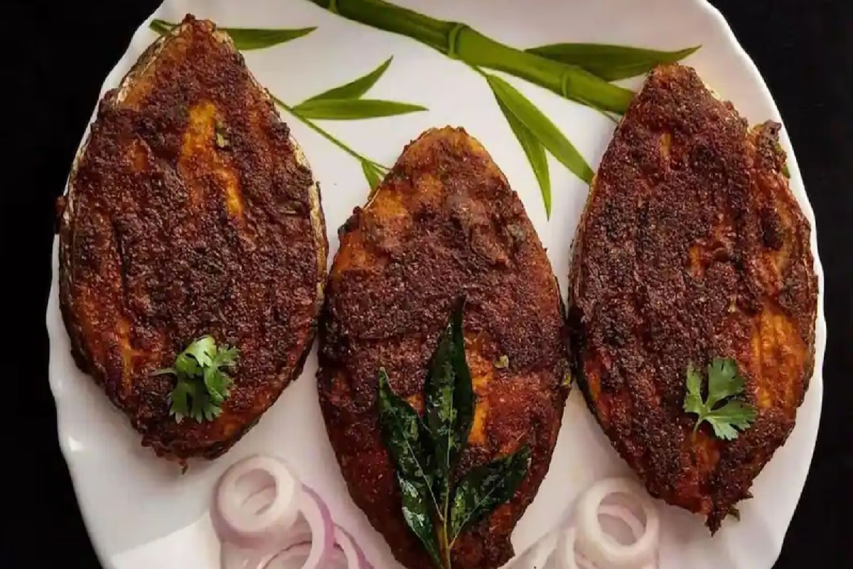 மீன் வறுவலுக்கு இப்படி மசாலா அரைச்சு பாருங்க! ஊரே மணக்கும் | Make Spicy Masala Fish Fry At Home மீன் வறுவலுக்கு இப்படி மசாலா அரைச்சு பாருங்க! ஊரே மணக்கும் | Make Spicy Masala Fish Fry At Home