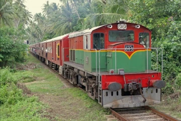 கண்டி-மாத்தளை தொடருந்து சேவை இடைநிறுத்தம்