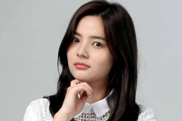 வீட்டில் சடலமாக மீட்கப்பட்ட பிரபல நடிகை: தற்கொலை செய்து கொண்டதாக தகவல்