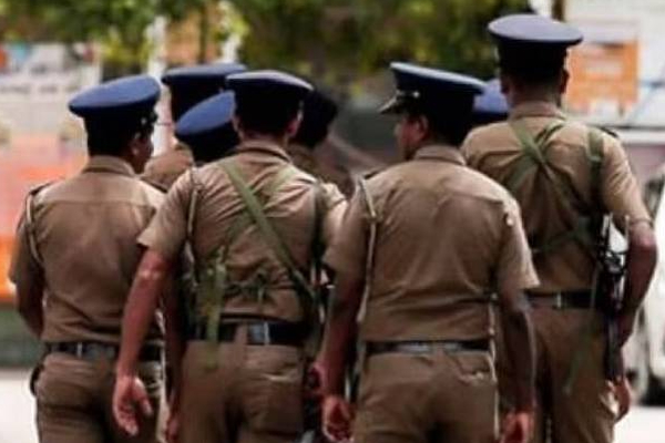 கம்பஹாவில் திடீரென காணாமல்போன பாடசாலை மாணவிகள்! | Schoolgirls Missing In Gampaha Area
