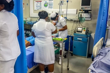 திடீரென சுகயீனமுற்ற 21 மாணவர்கள் வைத்தியசாலையில்