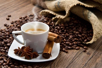 காஃபி குடித்தால் இவ்வளவு பக்கவிளைவு ஏற்படுமா? ஆனால் உடனே நிறுத்தக்கூடாதாம்