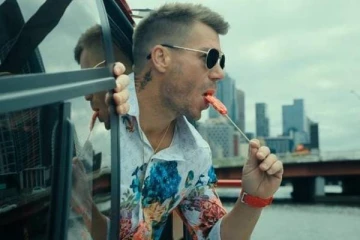 சிறப்பு வேடத்தில் 2 நாள் நடிக்க டேவிட் வார்னர் இத்தனை கோடி சம்பளம் பெற்றாரா?.. வாய் பிளக்க வைக்கும் தகவல்