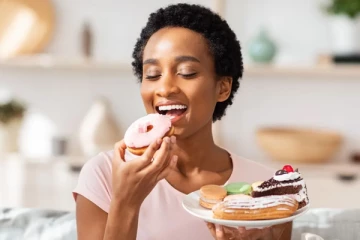 වැඩිපුර සීනි කෑවොත් වෙන දේ මෙන්න. දියවැඩියාවට වඩා භයානක රෝග රැසක්.