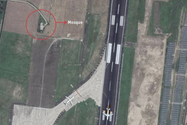 இந்தியாவில் விமான ஓடுபாதையில் உள்ள ஒரே மசூதி - எங்கே தெரியுமா? | India Only Airport With Mosque Near Runway Kolkata