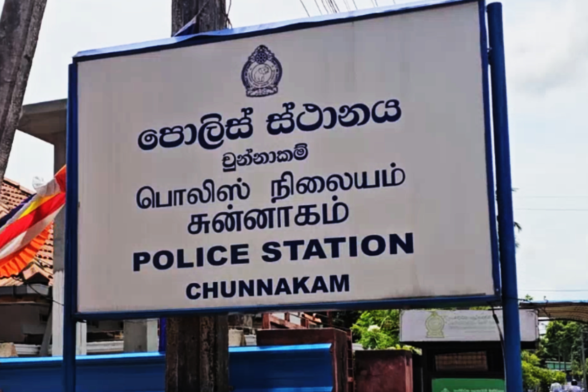 யாழில் டீசலை பதுக்கி வைத்திருந்த இருவர் காவல்துறையினரால் கைது | Arrest Two People For Hoarding Diesel In Jaffna யாழில் டீசலை பதுக்கி வைத்திருந்த இருவர் காவல்துறையினரால் கைது | Arrest Two People For Hoarding Diesel In Jaffna