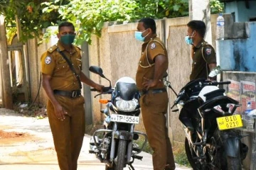 யாழில் பிள்ளைகள் தொடர்பில் பொலிஸாரிடம் கெஞ்சும் தாய்மார்கள்!