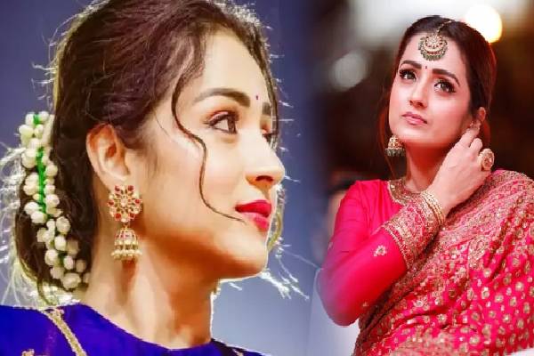 திடீரென நடிகை த்ரிஷா வீட்டில் குவிந்த போலீஸ்... என்ன காரணம்? | Police Raid Actress Trisha House What Happened