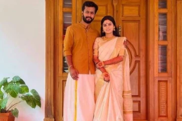 திருமணம் முடிந்து ஹனிமூன் சென்றுள்ள சீரியல் நடிகை ரித்திகா- எங்கே பாருங்க, புகைப்படத்துடன் இதோ