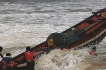 யாழில் கடலுக்குச் சென்ற கடற்தொழிலாளர் மாயம்: பயணித்த படகு மட்டும் மீட்பு