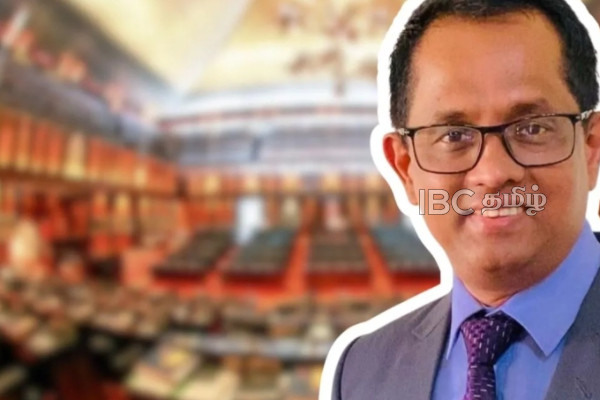 சபாநாயகர் அலுவலகத்தில் நுழைந்த பாம்பு | Snake Enters The Parliament Complex சபாநாயகர் அலுவலகத்தில் நுழைந்த பாம்பு | Snake Enters The Parliament Complex