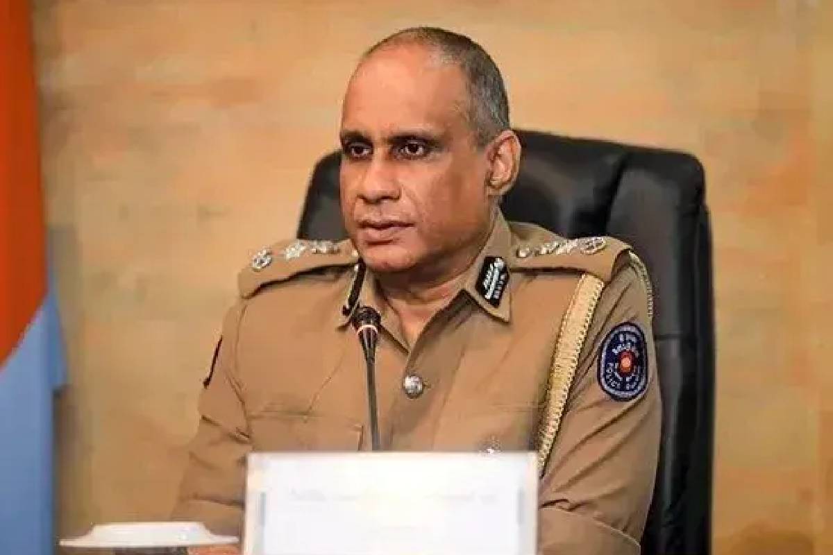 விசாரணை முடிவை பொறுத்தே பொலிஸ் மரியாதை! சி.டி. விக்ரமரத்ன விவகாரத்தில் புதிய தகவல் | Igp C D Wickramaratne Dies In Suspected Suicide விசாரணை முடிவை பொறுத்தே பொலிஸ் மரியாதை! சி.டி. விக்ரமரத்ன விவகாரத்தில் புதிய தகவல் | Igp C D Wickramaratne Dies In Suspected Suicide
