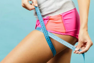 தொடையில் உள்ள அதிகப்படியான சதையை குறைக்கனுமா? இந்த பயிற்சியை மறக்கமால் செய்து வாங்க