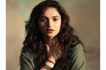 பிரபலம் கொடுத்த கிஃப்ட்.. டிராகன் பட நடிகை கயாடுக்கு ஒரே வெட்கம் தான்