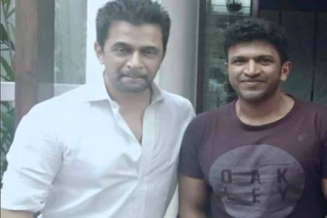 அர்ஜுன் கையில் குழந்தையாக புனீத் ராஜ்குமார்: வைரலாகும் புகைப்படம்! கண்கலங்கும் ரசிகர்கள்