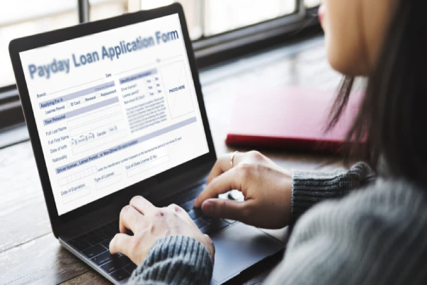 சட்ட கட்டமைப்புக்கள் இன்றி பணம் வழங்கும் நிறுவனங்களால் சிரமத்திற்குள்ளாகும் மக்கள் | Online Loan Borrowers Are In Trouble Sri Lanka