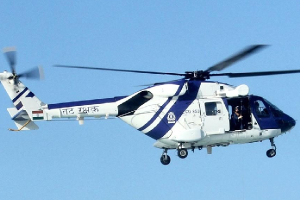 கொச்சி அருகே ராணுவ ஹெலிகாப்டர் விபத்து : பதட்டத்தில் விமானத்துறை - தமிழ்நாடு