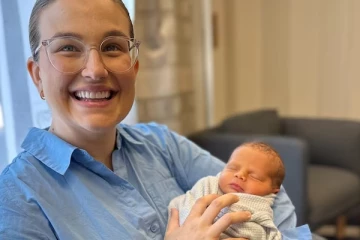 கருப்பை மாற்று சத்திரகிசிச்சை மூலம் குழந்தை பெற்ற பெண்; உலகின் கவனத்தை ஈர்த்த குழந்தை!