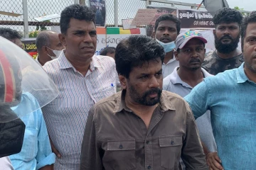 யுத்தக் களமாக மாறிய காலி முகத்திடல்! களத்திற்கு அவசரமாக விரைந்தார் அநுர (Video)