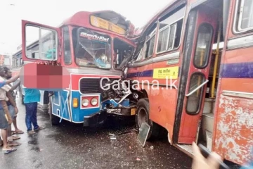 බස් රථ දෙකක් එකිනෙක ගැටී පුද්ගලයෙක් මරුට..අද සිදු වූ බිහිසුණු අනතුර මෙන්න..(PHOTOS)