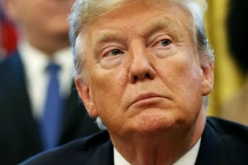 ඩොනල්ඩ් ට්‍රම්ප් අධිකරණයට - අපරාධ නඩුවකට මුහුණ දුන් පළමු අමෙරිකානු ජනාධිපතිවරයා ලෙසත් ඉතිහාසගත වෙයි..