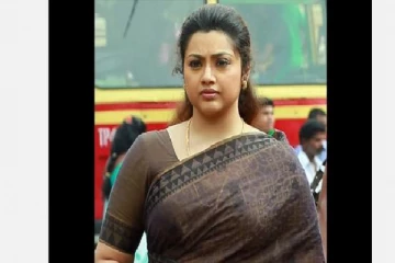 நடிகை மீனா உட்பட ஒட்டுமொத்த குடும்பத்திற்கும் கொரோனா