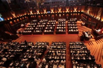 தடுப்புக் காவலில் வைக்கப்பட்டுள்ள இரண்டு உறுப்பினர்கள் அவை அமர்வுகளில் பங்கேற்பு