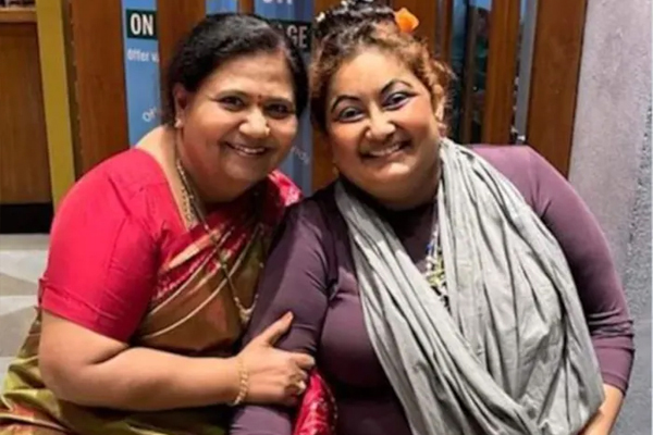 மீண்டும் சந்தித்த கரகாட்டக்காரன் பட ஜோடி.... வைரலாகும் கனகா, ராமராஜன் புகைப்படம் | Karakattakkaran Jodi Ramarajan Kanaka Recent Photo