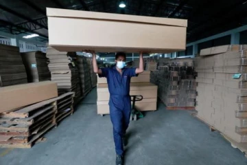 இலங்கையில் இருந்து வெளிநாடொன்றுக்கு ஏற்றுமதி செய்யப்படும்  பிரேதப் பெட்டிகள்!