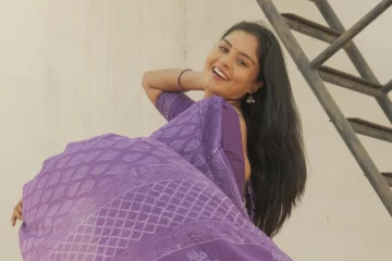 மகாநதி சீரியல் நடிகை லட்சுமி பிரியாவின் லேட்டஸ்ட் அழகிய போட்டோஸ்...