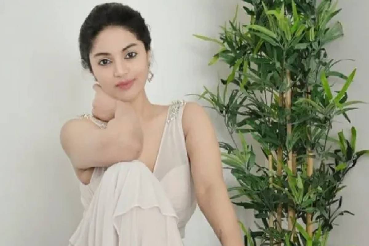 திடீரென மருத்துவமனையில் அனுமதிக்கப்பட்டுள்ள நடிகை சனம் ஷெட்டி! என்ன ஆச்சு? | Actress Sanam Shetty Admitted In Hospital Photos