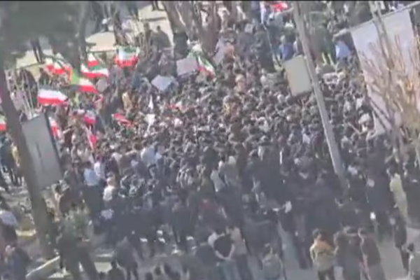 ஈரானில் பதற்றம்! மீண்டும் வெடித்தது மாணவர் போராட்டம் | Student Protests Erupt Again In Iran