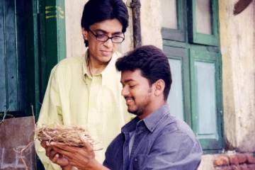 ரகுவரனின் மகனா இது? அம்மாவுடன் ரஜினிகாந்த்தை சந்திக்க இதுதான் காரணம்..