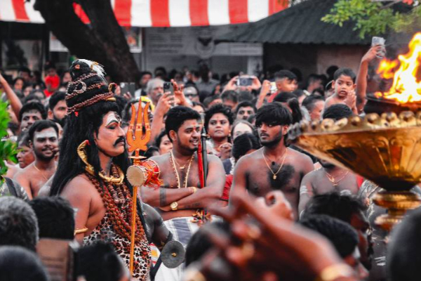 17 ஆம் நாள் இடும்ப வாகனத்தில் காட்சி தந்த நல்லூரான்; இதன் சிறப்பு என்ன தெரியுமா! | Nallur Kandaswamy Temple Festival 17Th Day Idumpan